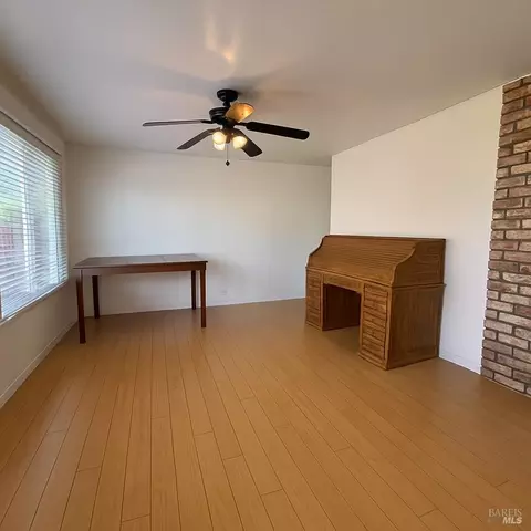Living - 2859 Elmhurst Cir, Fairfield, CA 94533 photo 4 of 5
