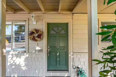 Entry Way - 1476 Thomas Dr, Napa, CA 94558 photo 1 of 1