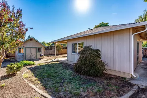 Exterior - 1476 Thomas Dr, Napa, CA 94558 photo 5 of 7