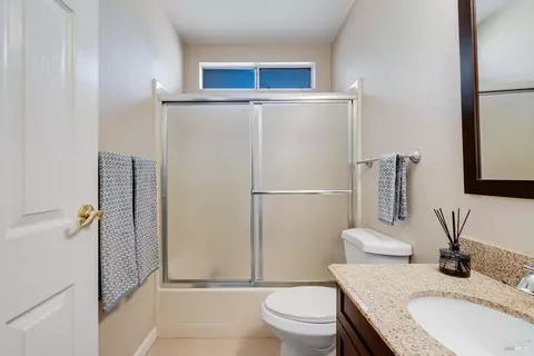 Bath - 1476 Thomas Dr, Napa, CA 94558 photo 3 of 4