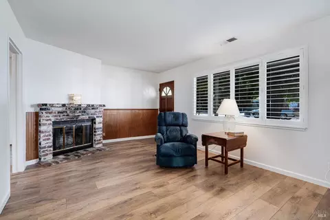 Living - 1476 Thomas Dr, Napa, CA 94558 photo 1 of 2