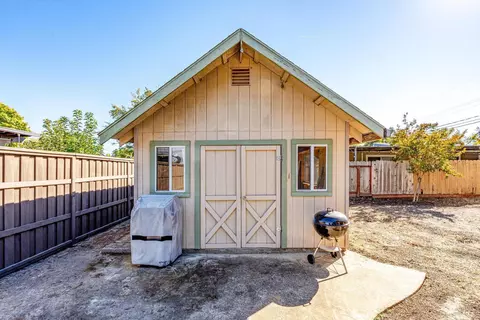 Exterior - 1476 Thomas Dr, Napa, CA 94558 photo 3 of 7