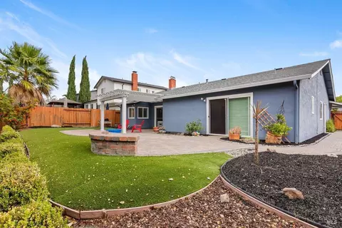 Exterior - 1275 Granada St, Vallejo, CA 94591 photo 4 of 5