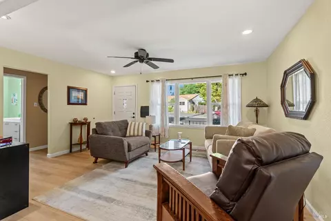 Living - 1169 Elm St, Ukiah, CA 95482 photo 1 of 2