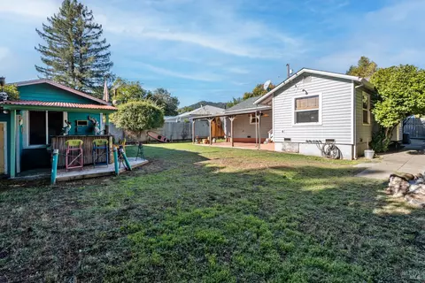 Exterior - 1169 Elm St, Ukiah, CA 95482 photo 5 of 9