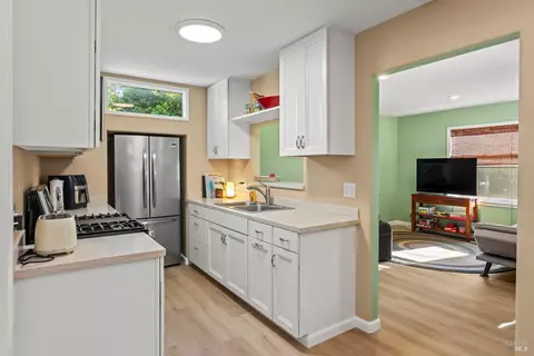 Kitchen - 1169 Elm St, Ukiah, CA 95482 photo 3 of 3