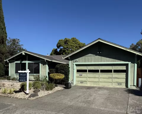 204 Yates Dr, Santa Rosa, CA 95405