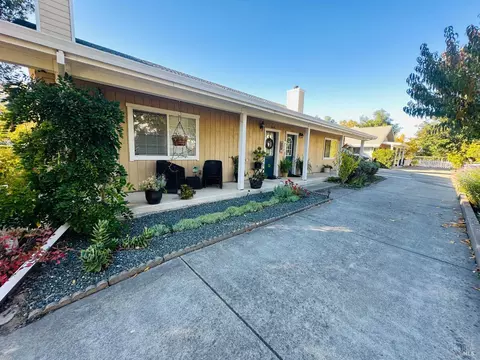 262 W Macarthur St, Sonoma, CA 95476