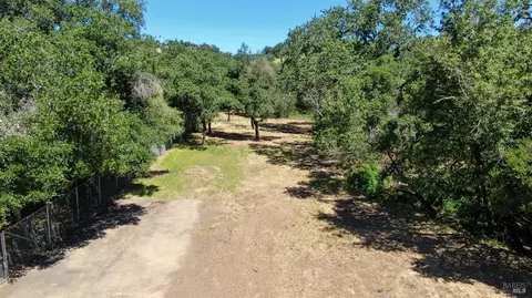 0 University St #B, Cloverdale, CA 95425