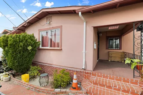 2627 63rd Ave, Oakland, CA 94605