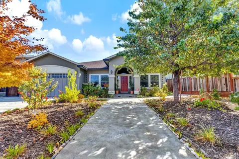 1878 Casa Grande Dr, Benicia, CA 94510