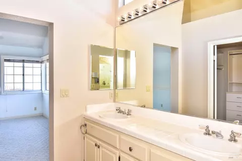 Bath - 2728 Terry Ct, Pinole, CA 94564 photo 2 of 2