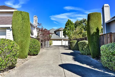 Exterior - 2728 Terry Ct, Pinole, CA 94564 photo 10 of 11