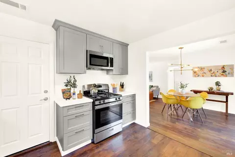 1466 Ash St, Napa, CA 94559 photo 17