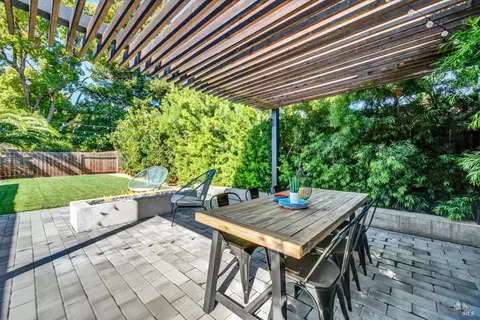1466 Ash St, Napa, CA 94559 photo 41