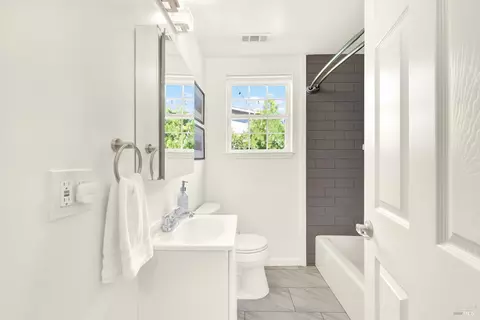 1466 Ash St, Napa, CA 94559 photo 24