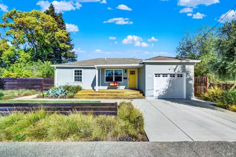 1466 Ash St, Napa, CA 94559