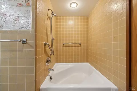 Bath - 6935 Lucas Valley Rd, Nicasio, CA 94946 photo 3 of 3