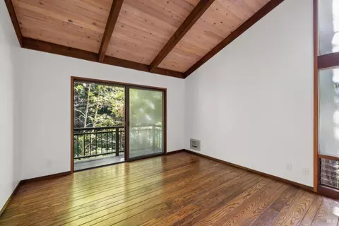 Bedroom - 6935 Lucas Valley Rd, Nicasio, CA 94946 photo 5 of 6