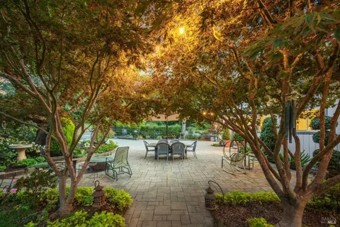 Exterior - 1030 Yell Ln, Glen Ellen, CA 95442 photo 4 of 30