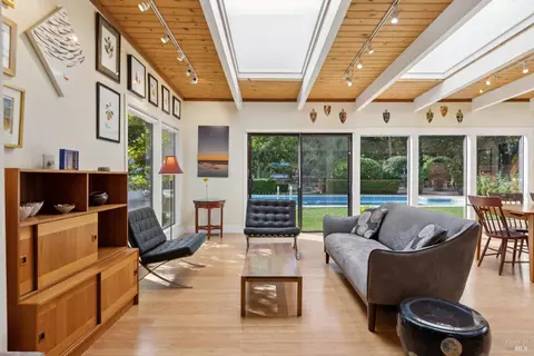 Living - 1030 Yell Ln, Glen Ellen, CA 95442 photo 6 of 9