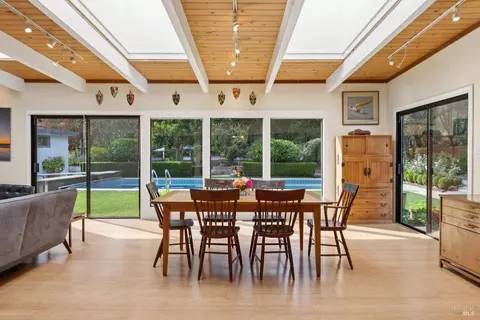 Dining - 1030 Yell Ln, Glen Ellen, CA 95442 photo 3 of 7
