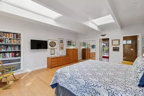 Bedroom - 1030 Yell Ln, Glen Ellen, CA 95442 photo 4 of 7