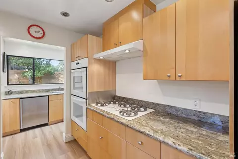 Kitchen - 1030 Yell Ln, Glen Ellen, CA 95442 photo 3 of 6