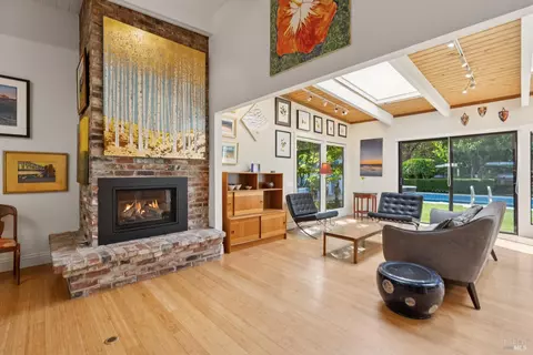 Living - 1030 Yell Ln, Glen Ellen, CA 95442 photo 5 of 9