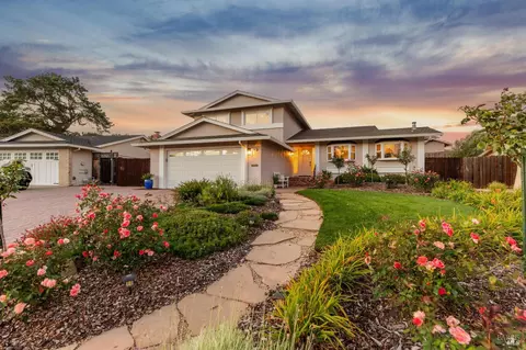 2108 Feliz Dr, Novato, CA 94945