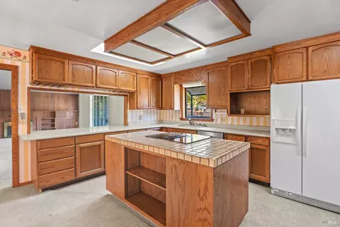 970 N Pine St, Ukiah, CA 95482 photo 8