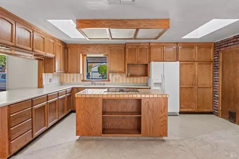 970 N Pine St, Ukiah, CA 95482 photo 7