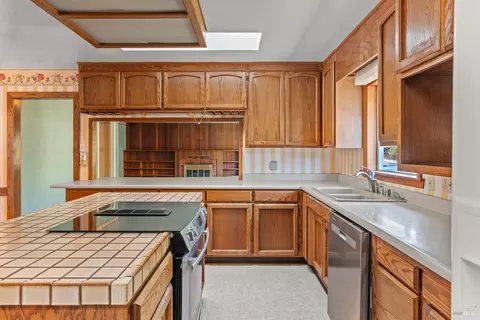 970 N Pine St, Ukiah, CA 95482 photo 9