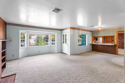 970 N Pine St, Ukiah, CA 95482 photo 5