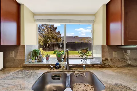 Kitchen - 240 Fuller Ln, Dixon, CA 95620 photo 6 of 7