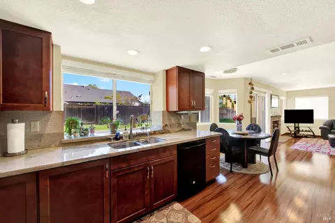 Kitchen - 240 Fuller Ln, Dixon, CA 95620 photo 5 of 7