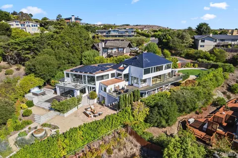 View/Area - 2 Audrey Ct, Tiburon, CA 94920 photo 2 of 5