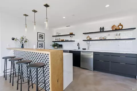 Kitchen - 2 Audrey Ct, Tiburon, CA 94920 photo 11 of 13