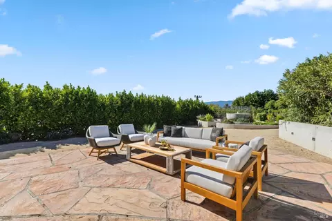 Exterior - 2 Audrey Ct, Tiburon, CA 94920 photo 13 of 16