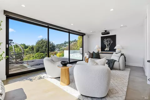 Living - 2 Audrey Ct, Tiburon, CA 94920 photo 9 of 10
