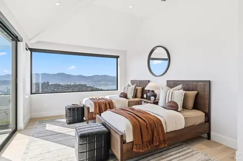 Bedroom - 2 Audrey Ct, Tiburon, CA 94920 photo 5 of 10