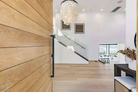 Entry Way - 2 Audrey Ct, Tiburon, CA 94920 photo 1 of 3