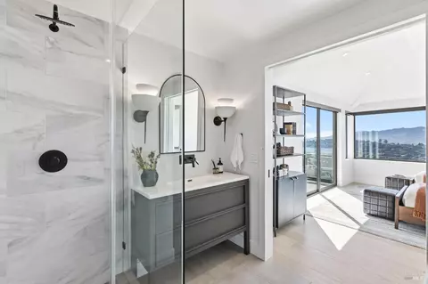 Bath - 2 Audrey Ct, Tiburon, CA 94920 photo 3 of 6