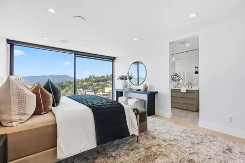 Bedroom - 2 Audrey Ct, Tiburon, CA 94920 photo 1 of 10