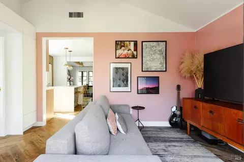 Living - 18445 1st Ave, Sonoma, CA 95476 photo 4 of 5