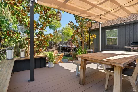 Exterior - 18445 1st Ave, Sonoma, CA 95476 photo 5 of 15