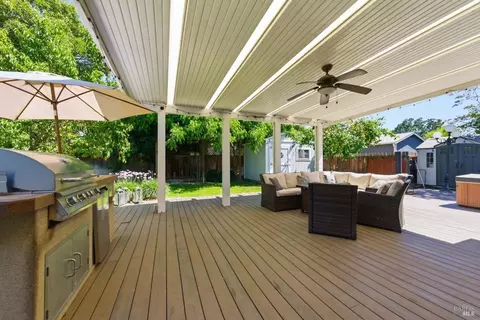 3824 E Beechwood Dr, Concord, CA 94519