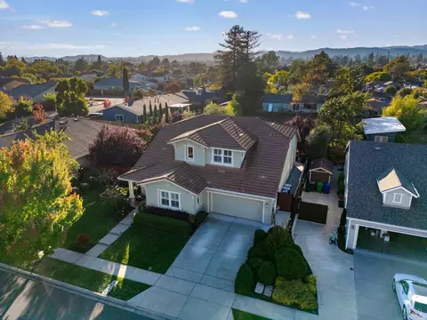 1057 Birkdale Dr, Napa, CA 94559