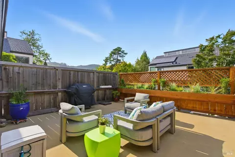 Exterior - 52 Park Ter, Mill Valley, CA 94941 photo 6 of 13