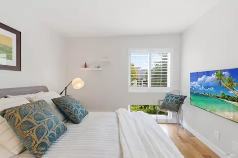 Bedroom - 52 Park Ter, Mill Valley, CA 94941 photo 6 of 6